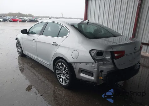 2016 Kia Cadenza z USA, uszkodzony, nr VIN KNALN4D77G5215494